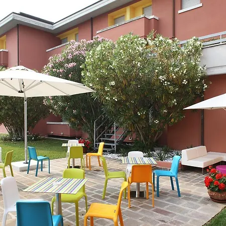 Oliveto 4* Дезенцано-дель-Гарда