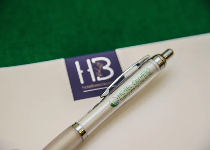 Oliveto מלון דסנזאנו דל גארדה