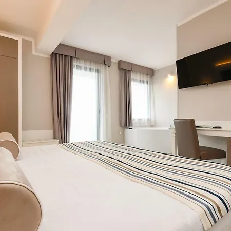 Oliveto 4* דסנזאנו דל גארדה